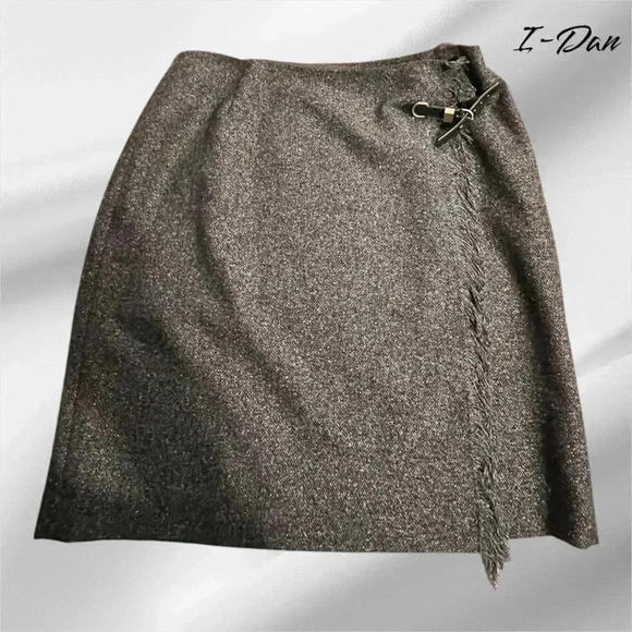 Ann Klein Wrap Skirt - Size 10P - Picture 1 of 4